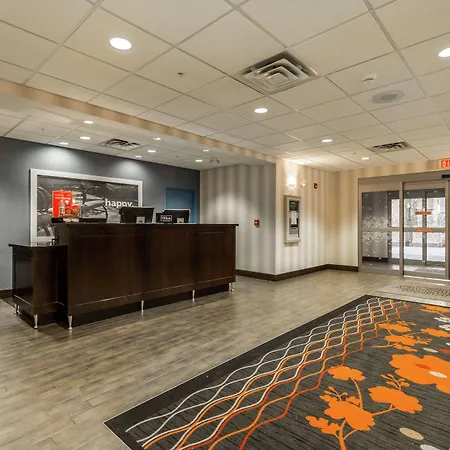 Hampton Inn & Suites By Hilton Lethbridge-3