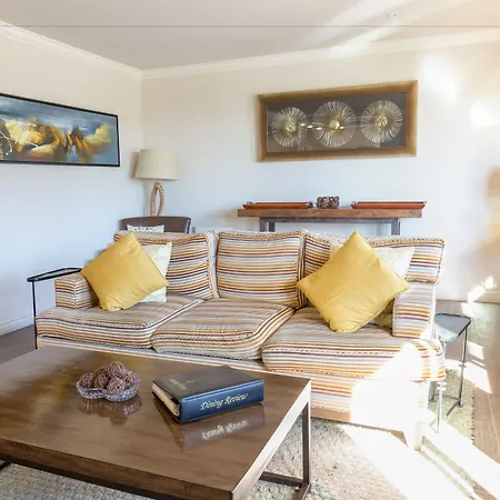 Cambria Landing Inn And Suites-3