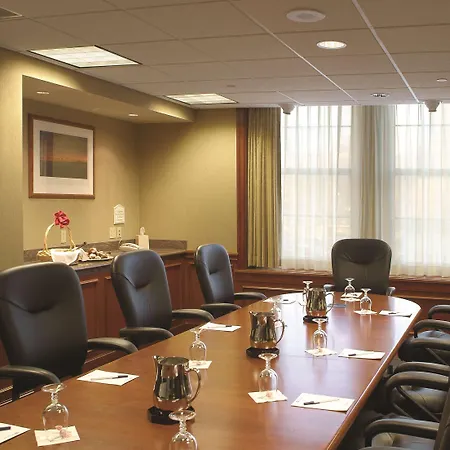 Hilton Garden Inn Edmonton International Airport-3