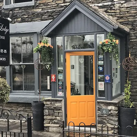 Holly Lodge Guest House With Free Off Site Health Club-2