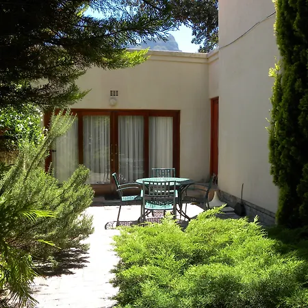 Riversong Guest House-3