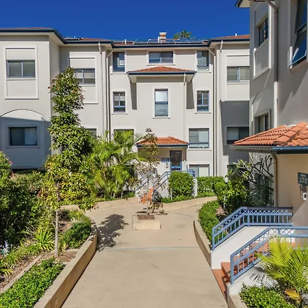 Bella Mare Coolangatta Beachside Apartments-3