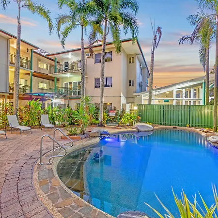 Koala Court Holiday Apartments-3