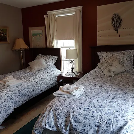 Ye Olde Walkerville Bed & Breakfast-2