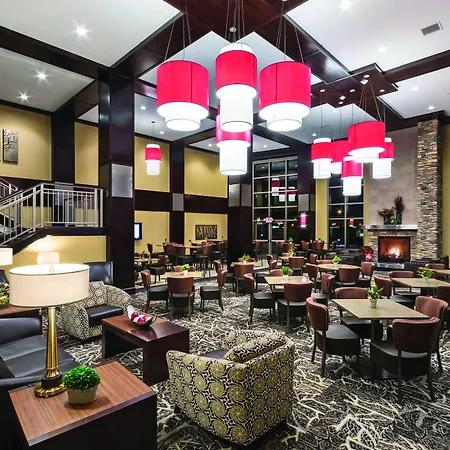 Clubhouse Hotel & Suites Fargo-3