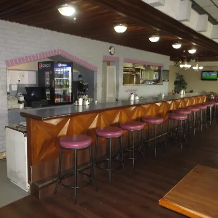 Airport Motor Inn-2