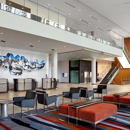 Calgary Airport Marriott In-Terminal Hotel-3