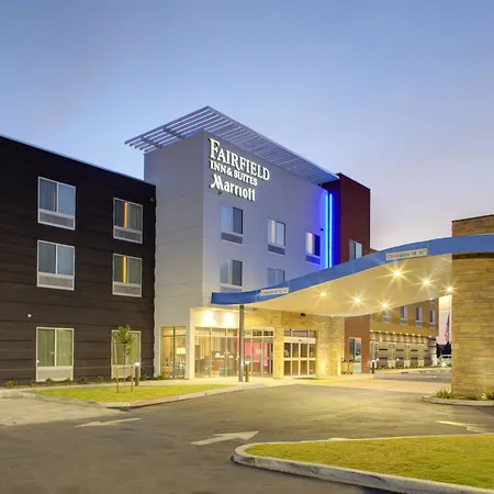 Fairfield Inn & Suites By Marriott Bakersfield North/Airport-2