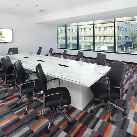 Holiday Inn Hotel & Suites - Montreal Centre-Ville Ouest By Ihg-2