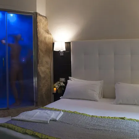 Roman Holidays Boutique Hotel-3