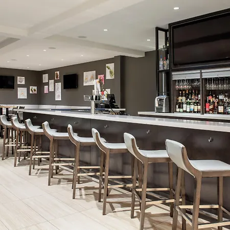 Hilton Garden Inn Winnipeg South-3