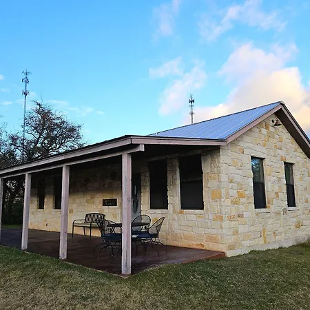 Breezy Hills Cottages - Moonlight Cottage-2