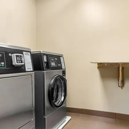 Comfort Suites-2