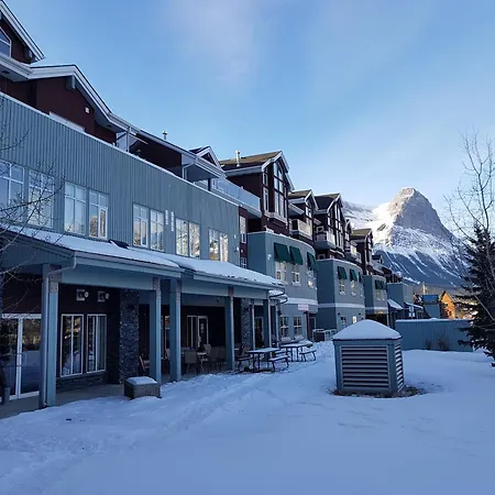 Sunset Resorts Canmore And Spa-2
