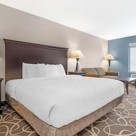 Best Western Plus Eau Claire Conference Center-3