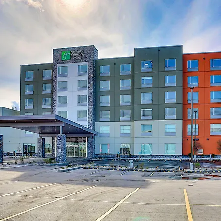 Holiday Inn Express & Suites - Calgary Airport Trail Ne By Ihg-2