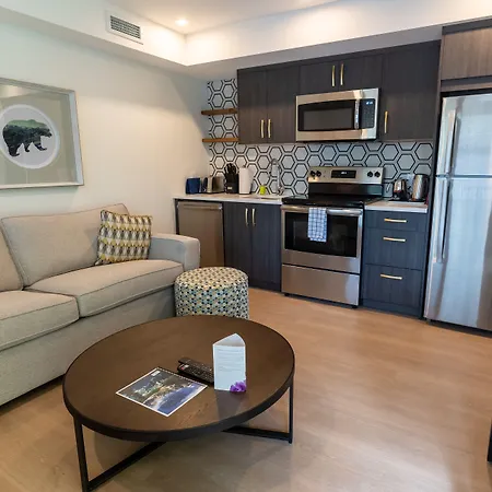 Basecamp Suites Canmore-3