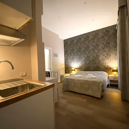 Hotelier 51-2