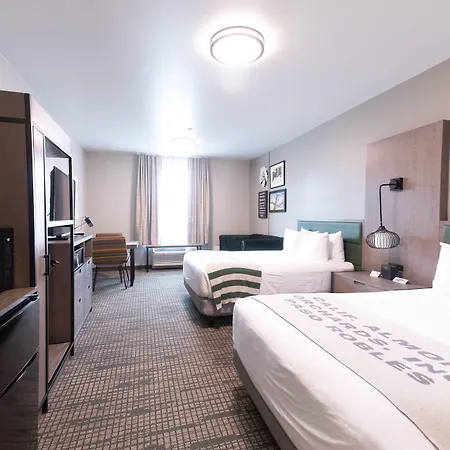 Oxford Suites Paso Robles-2