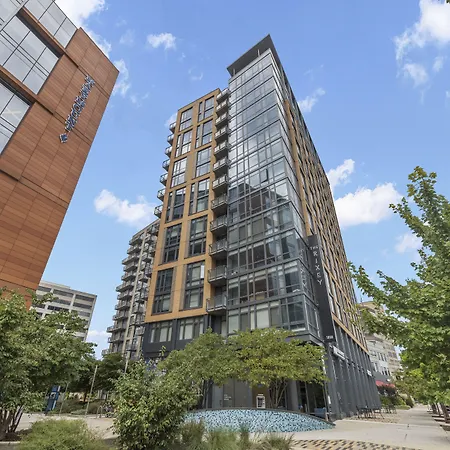 Placemakr Marymount Ballston-3