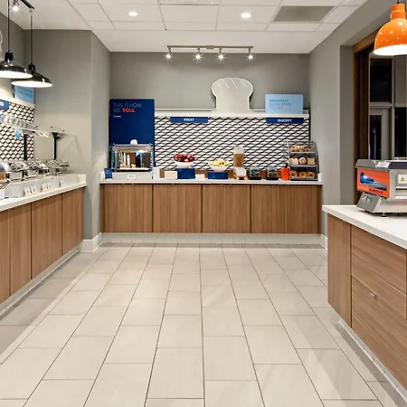 Holiday Inn Express & Suites Palm Desert - Millennium By Ihg-2