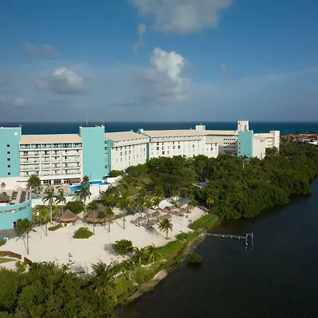 The Westin Cancun Resort Villas & Spa-3