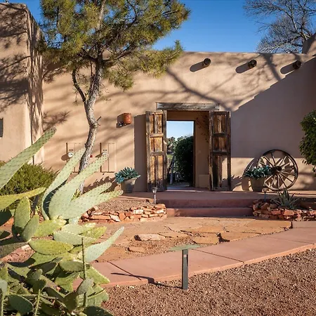 Adobe Hacienda- Sedona Suite Apts-3