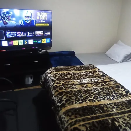 Romantic Guest Rooms-3