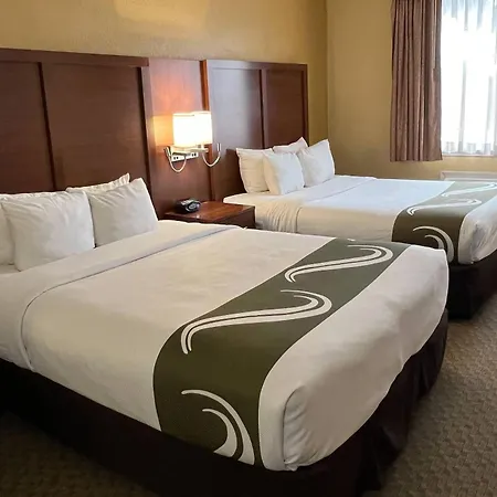 Quality Suites Midland North Loop 250-2