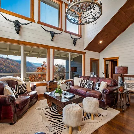 Gatlinburg Splash Home Theater Heated Indoor Pool Game Room-3