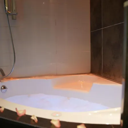 Secret De Paris - Hotel & Spa (Adults Only)-3
