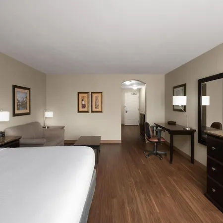 La Quinta By Wyndham Paso Robles-3