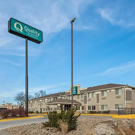 Quality Inn & Suites Des Moines Airport-2
