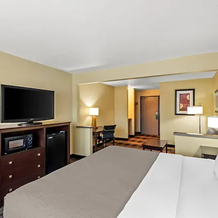 Quality Inn & Suites Des Moines Airport-3