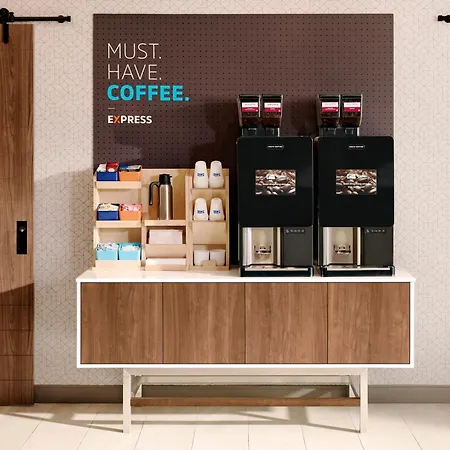 Holiday Inn Express & Suites Overland Park By Ihg-3