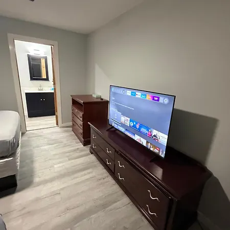 Lake Bluff Inn And Suites-2