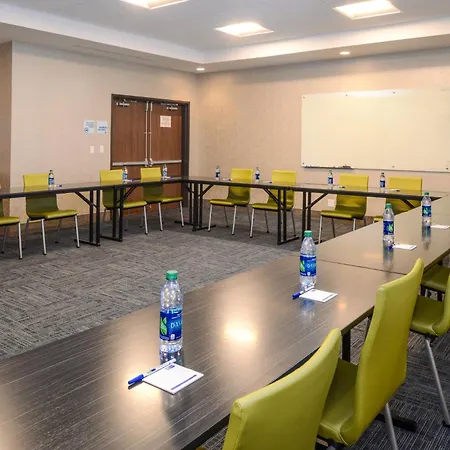 Holiday Inn Express & Suites - St. Petersburg - Madeira Beach By Ihg-2