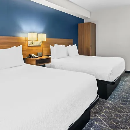 Park Inn By Radisson, Kelowna-2