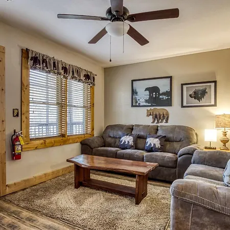 Er101 - Heavenly Hideaway Great Location - Close To Town! Cabin-3