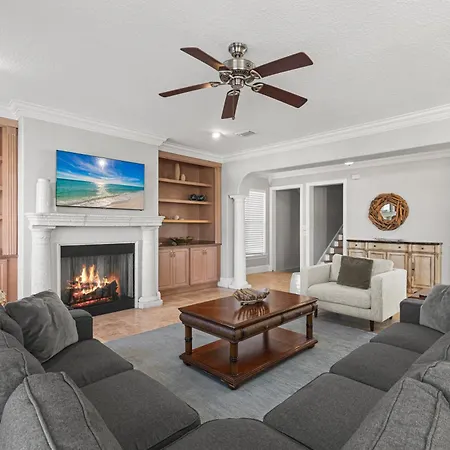 Large Pool - Hot Tub - Elevator - Gated Community-3