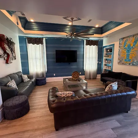 Blue Crawfish Boutique Hotel & Pool Bar-3