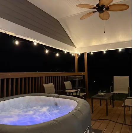 The Soak Haus Hot Tub Retreat 25 Min To Atl-3