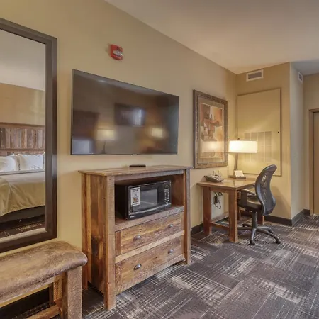 The Lodge At Deadwood-3