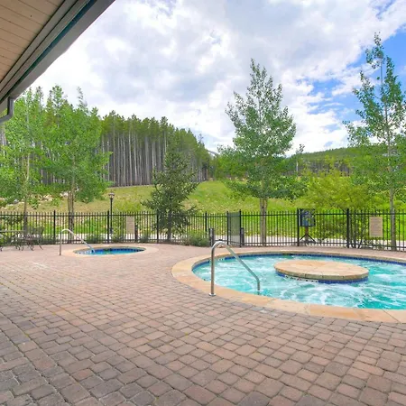 Crystal Peak Lodge, A Vail Resorts Property-2