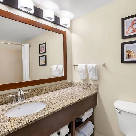Comfort Suites Near Universal Orlando Resort-2