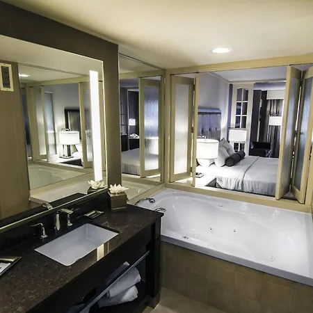 Hilton Niagara Falls/ Fallsview Hotel And Suites-2