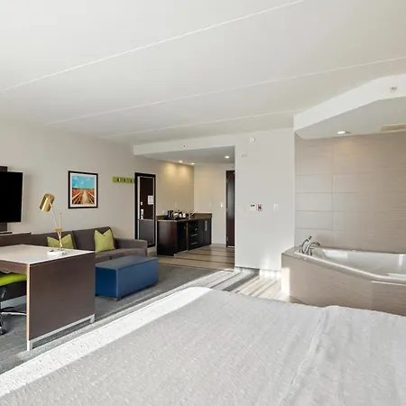 Hampton Inn By Hilton Winnipeg-3