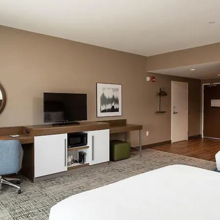 Hampton Inn & Suites St. George-3