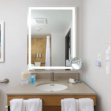 Hampton Inn Miami-Coconut Grove/Coral Gables-2