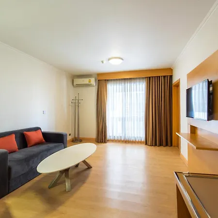 Maple Hotel-3
